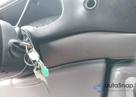 2001 Ford E-350 Super Duty Commercial/Recreational z USA, uszkodzony, nr VIN 1FTSE34F81HA48536